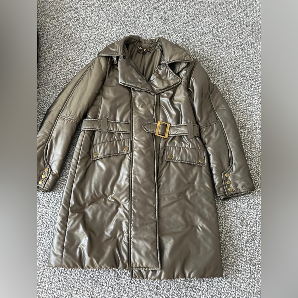 Gucci women’s coat with raccoon fur brown khaki - Picture 3 of 8
